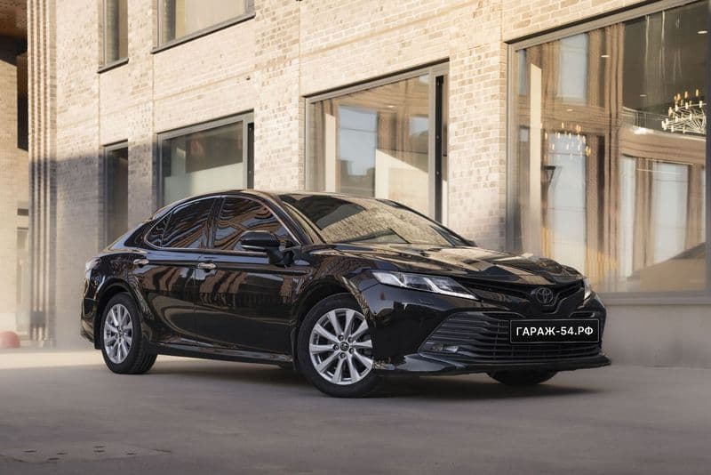 Toyota Camry V70 Executive Safety Black